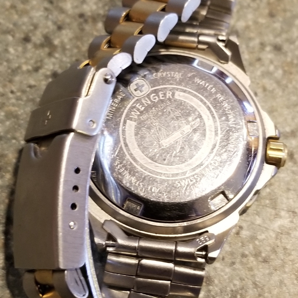 WENGER | SWISS MILITARY WOMENS WATCH - Picture 3 of 3